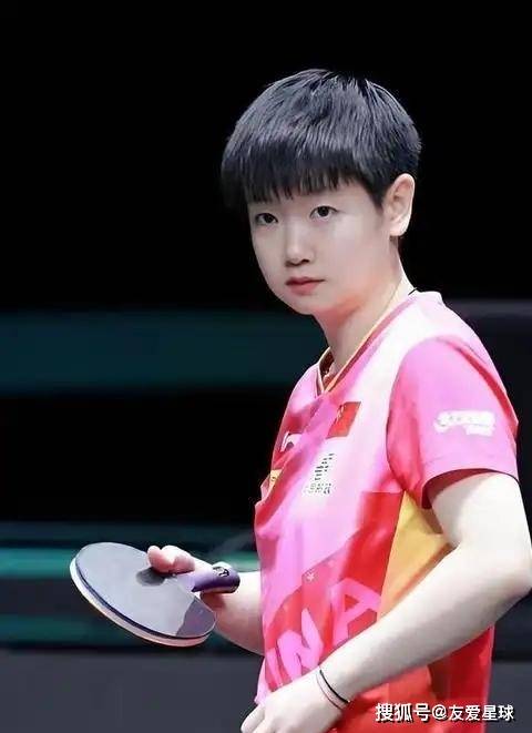 马龙强势横扫孙颖莎晋级半决赛，状态火热！